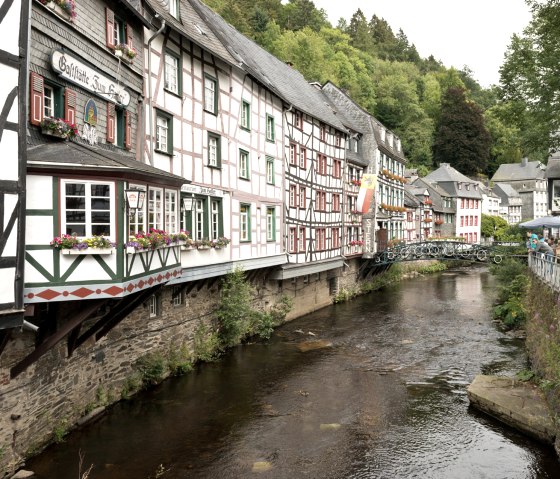 RurUfer-Radweg: Altstadt Monschau, © vennbahn.eu