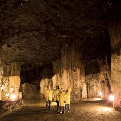 Besichtigung Lavakeller, © Klaus-Peter Kappest