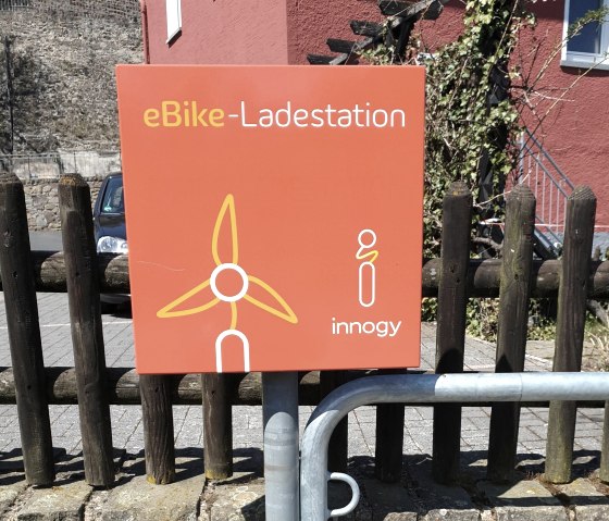 E-Bike Ladestation Ulmen Maar, © GesundLand Vulkaneifel GmbH