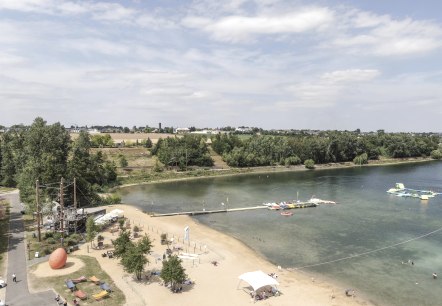 Badestrand und Bootsverleih im Seepark Zülpich, © Eifel Tourismus GmbH, Tobias Vollmer-gefördert durch REACT-EU