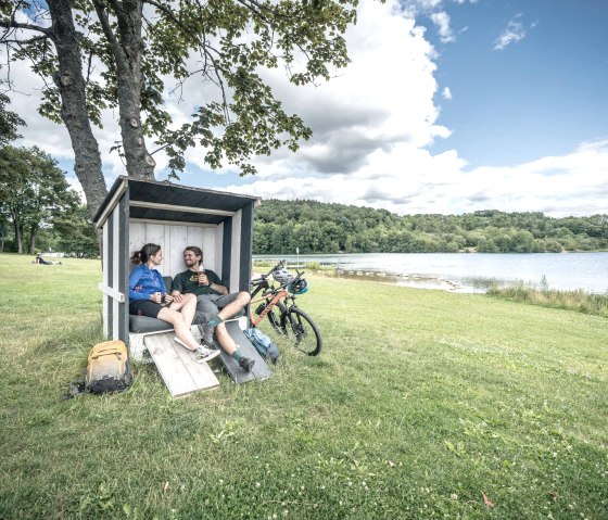 Cabane au bord du lac de Freilingen, © Eifel Tourismus GmbH Dennis Stratmann