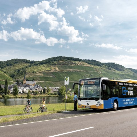 Bus, © Rheinland-Pfalz Tourismus GmbH/ Dominik Ketz