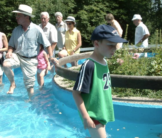 Wassertreten im Kurpark 1, © GesundLand Vulkaneifel