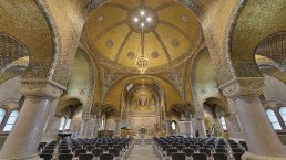 Erlöserkirche Gerolstein Innenansicht, © Foto Achim Meurer, https://achimmeurer.com/