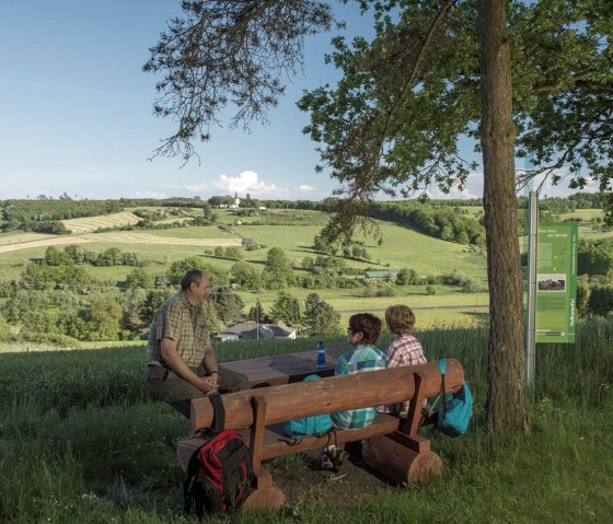 Hilgerather Kirche Weit, © Natur und Geopark / Klaus-Peter Kappest