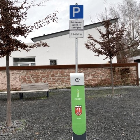 Kostenfreie E-Parkplätze in Stadtnähe, © Celine Junker
