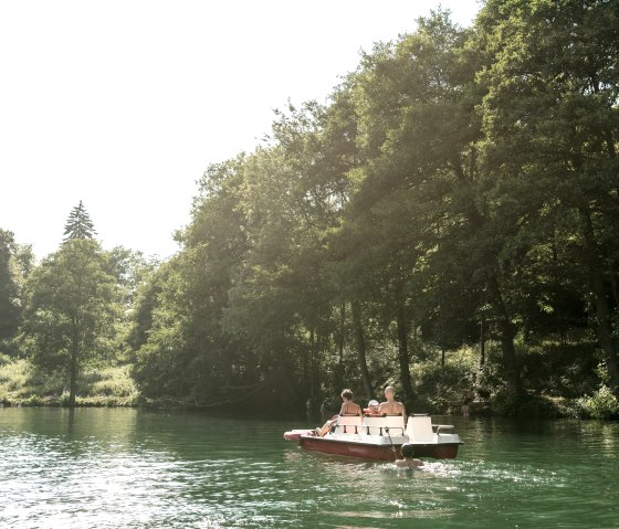 Tretbootfahrt auf dem Gemündener Maar, © Rheinland-Pfalz Tourismus GmbH, D. Ketz