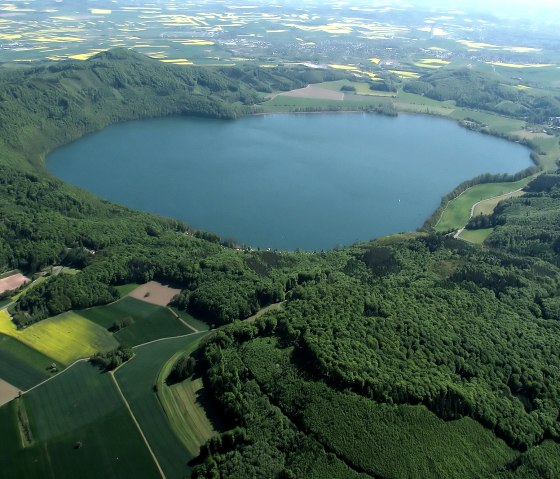 Luftbild Laacher See, © Walter Müller