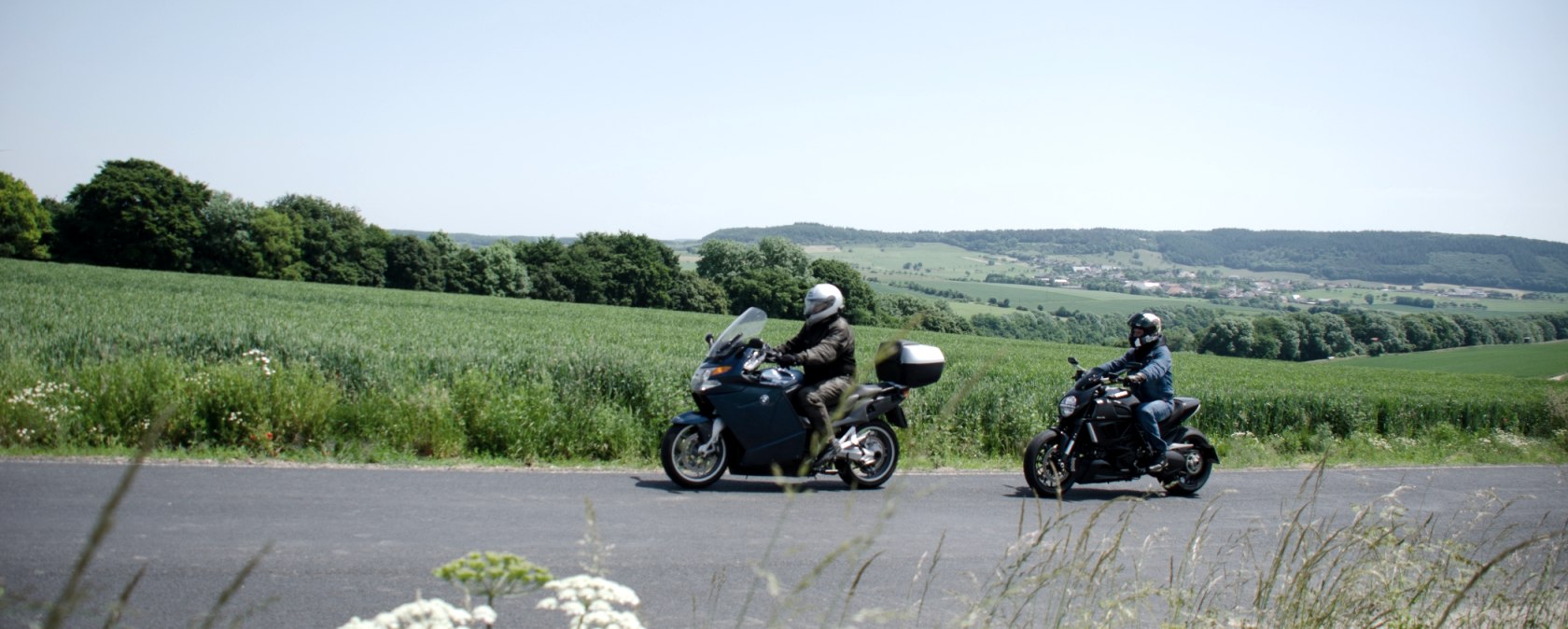 Die TourGuides Motorrad Eifel bieten geführte Motorradtouren durch die Eifel an, © Road Concept