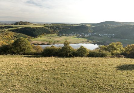 Blick ins Meerfelder Maar, © Eifel Tourismus GmbH