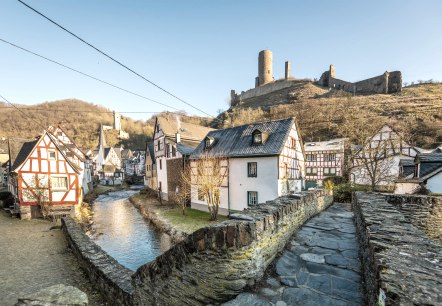 Die Burgen thronen über Monreal, © Eifel Tourismus GmbH, D. Ketz