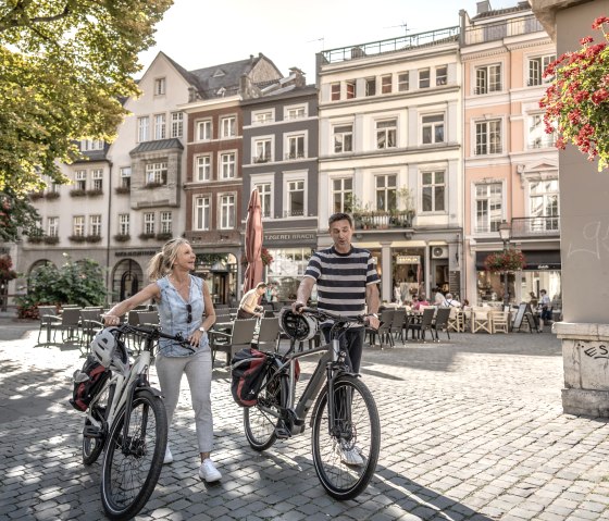 Start der Radreise ist Aachen mit seiner historischen Altstadt, © Eifel Tourismus GmbH, Dennis Stratmann