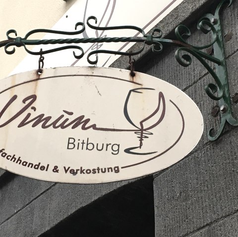 Vinum in Bitburg - Eingangsschild, © TI Bitburger Land